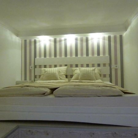 Kossuth Apartmanok Debrecen Buitenkant foto