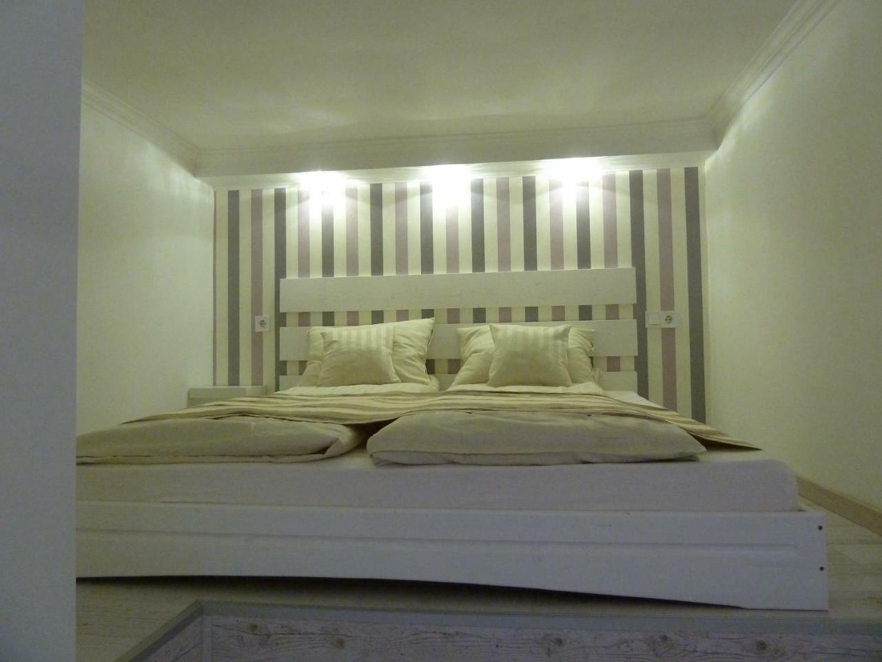 Kossuth Apartmanok Debrecen Buitenkant foto