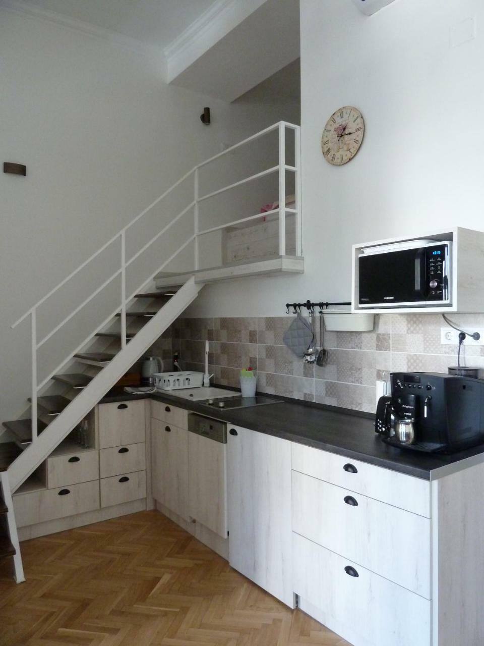 Kossuth Apartmanok Debrecen Buitenkant foto