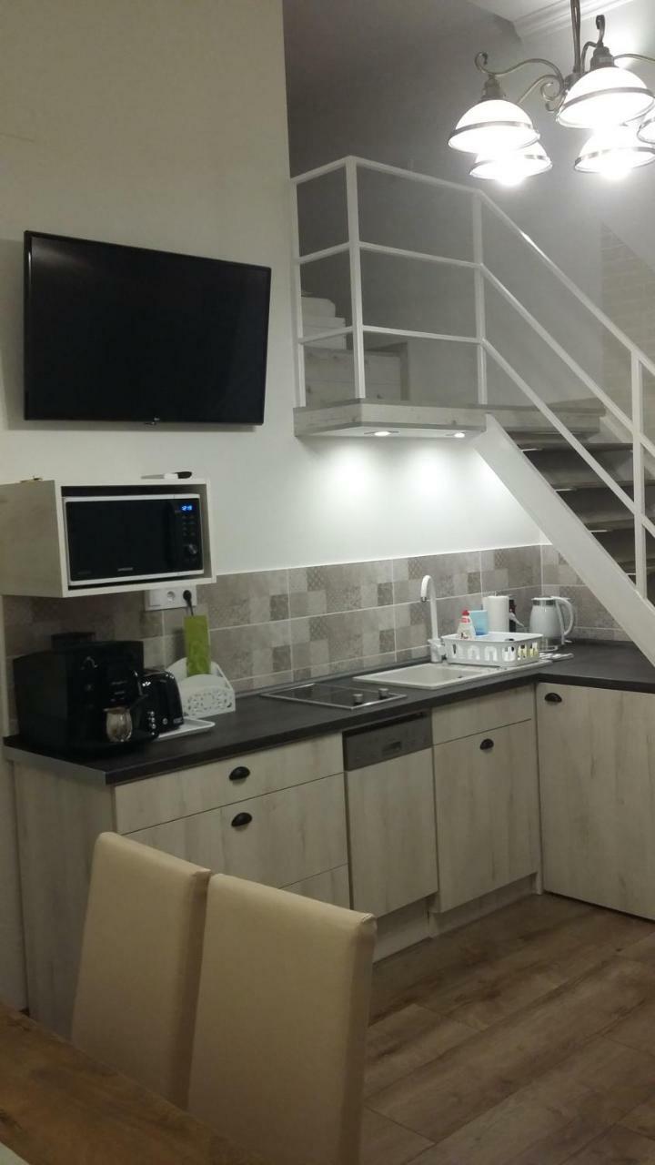 Kossuth Apartmanok Debrecen Buitenkant foto